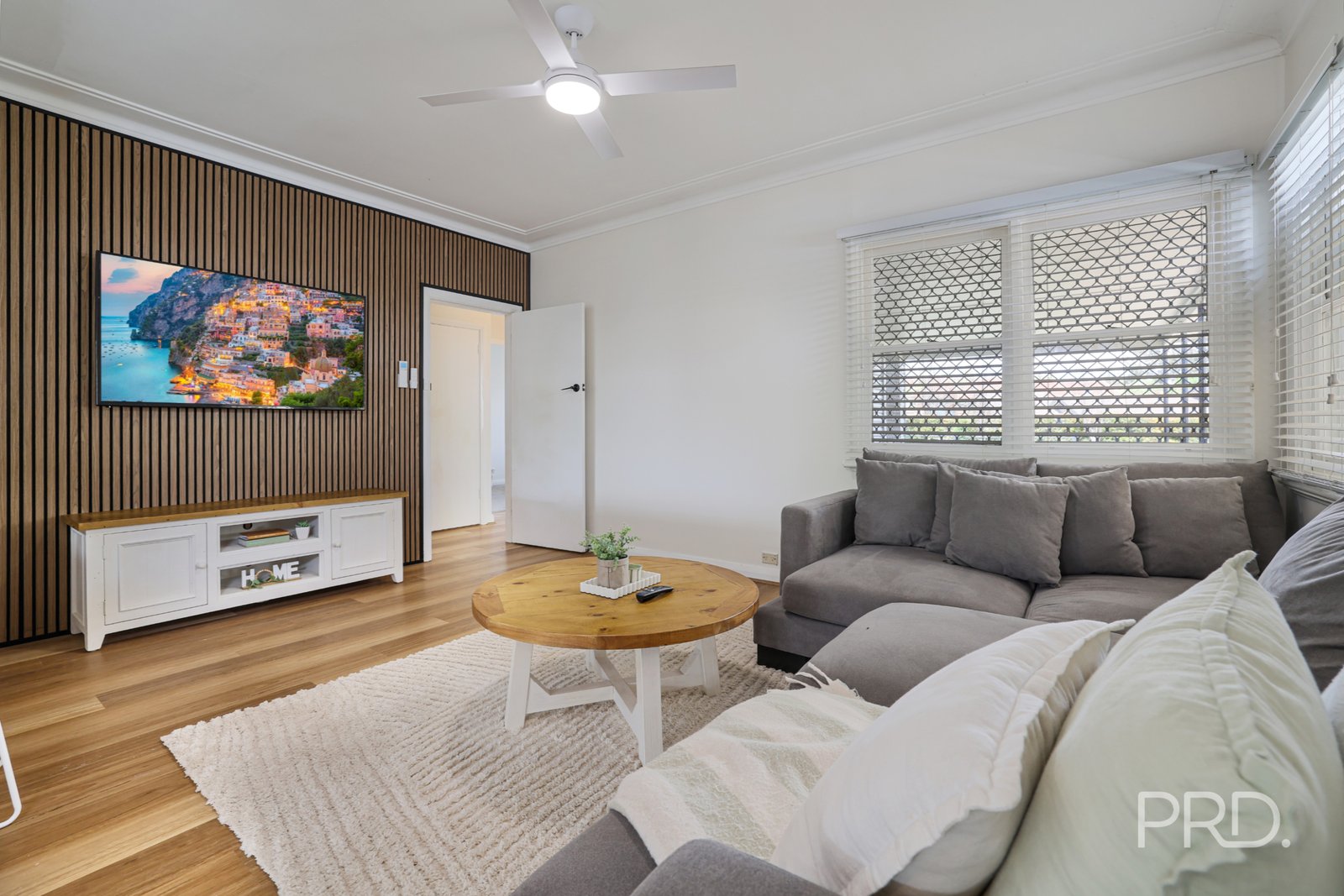 216 Johnston Street NORTH TAMWORTH 13