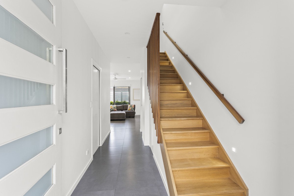 2/16 Leyte Avenue Palm Beach 1