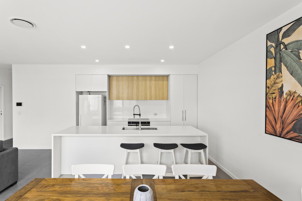 2/16 Leyte Avenue Palm Beach 6