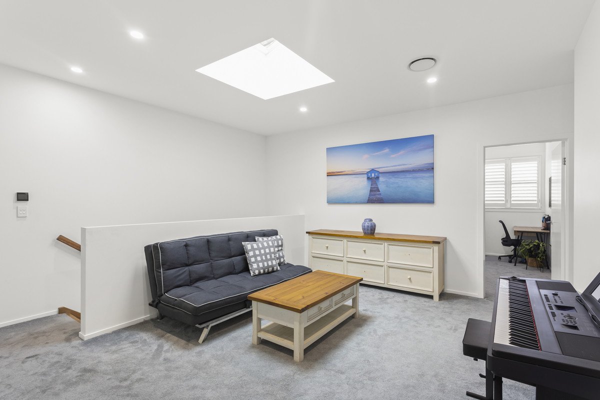 2/16 Leyte Avenue Palm Beach 21