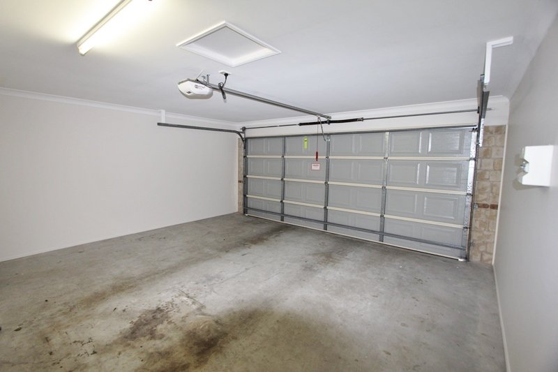 2/16 Marybeth Crescent MOLENDINAR 12