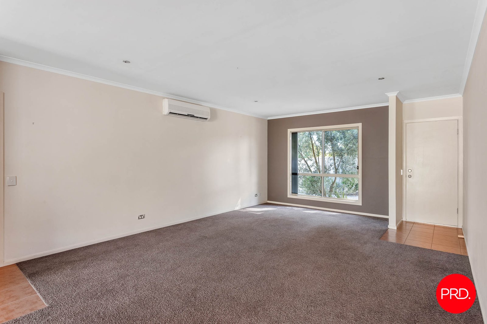2/16 McLachlan Street GOLDEN SQUARE 5