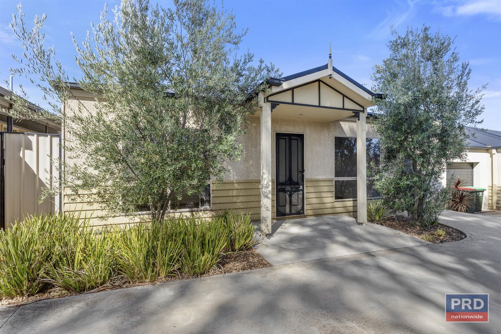 2/16 McLachlan Street GOLDEN SQUARE 2