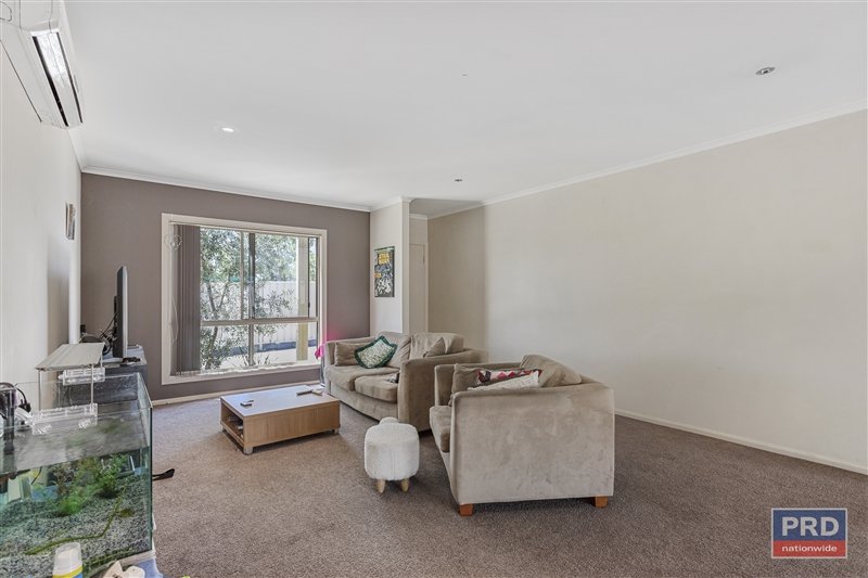 2/16 McLachlan Street GOLDEN SQUARE 4