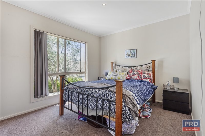 2/16 McLachlan Street GOLDEN SQUARE 5