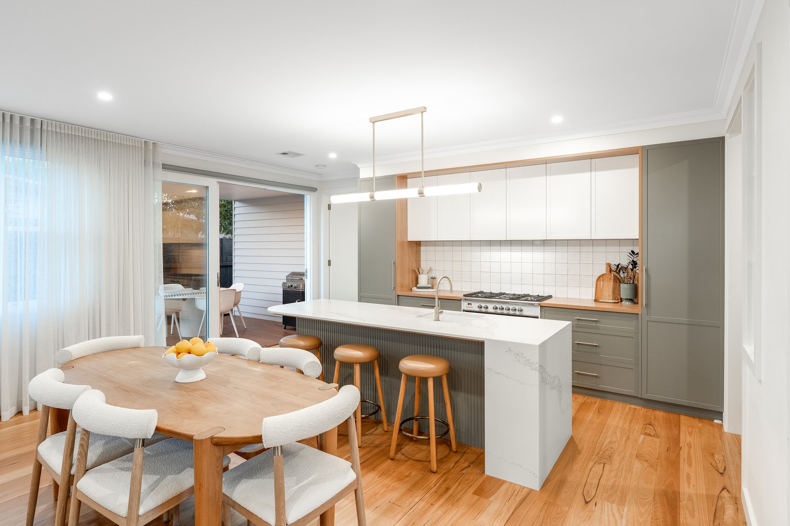 Gallery: 2/16 Mitchell Street