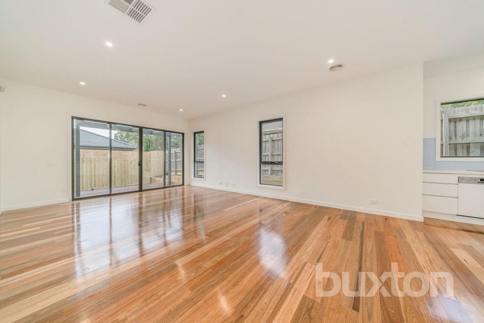 Gallery: 2/16 Mulgrave Street