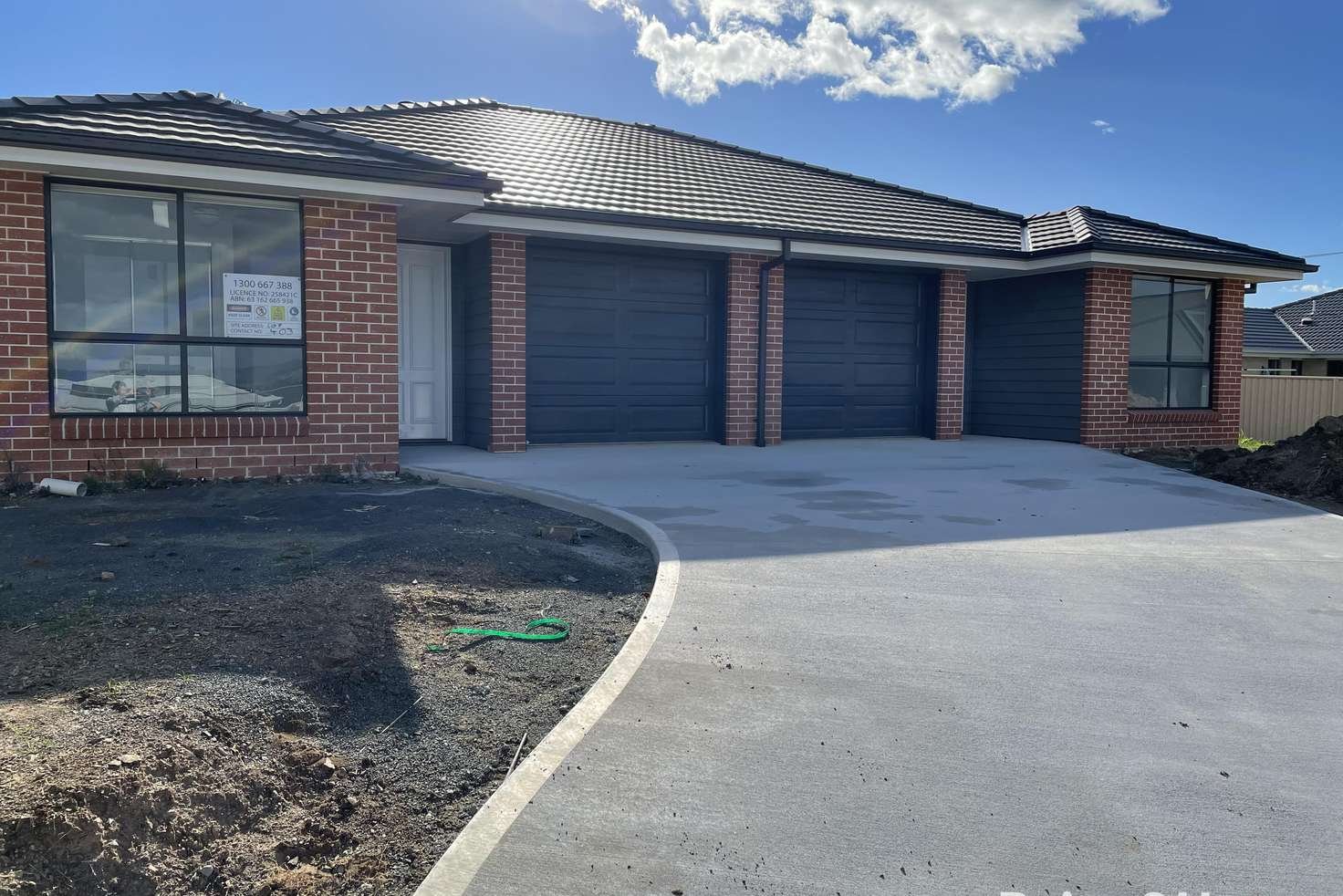 2/16 Mustang Close TAMWORTH 1