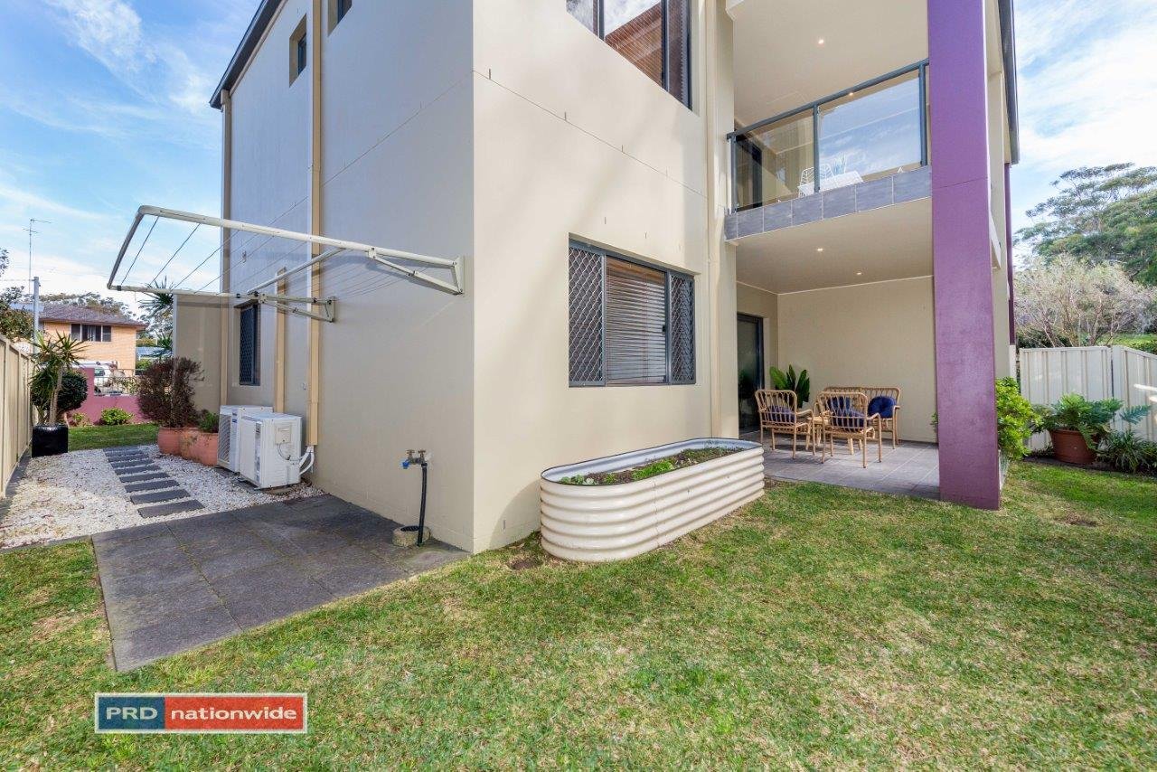 2/16 Norburn Avenue NELSON BAY 18