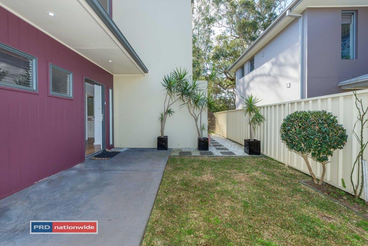 2/16 Norburn Avenue NELSON BAY 26