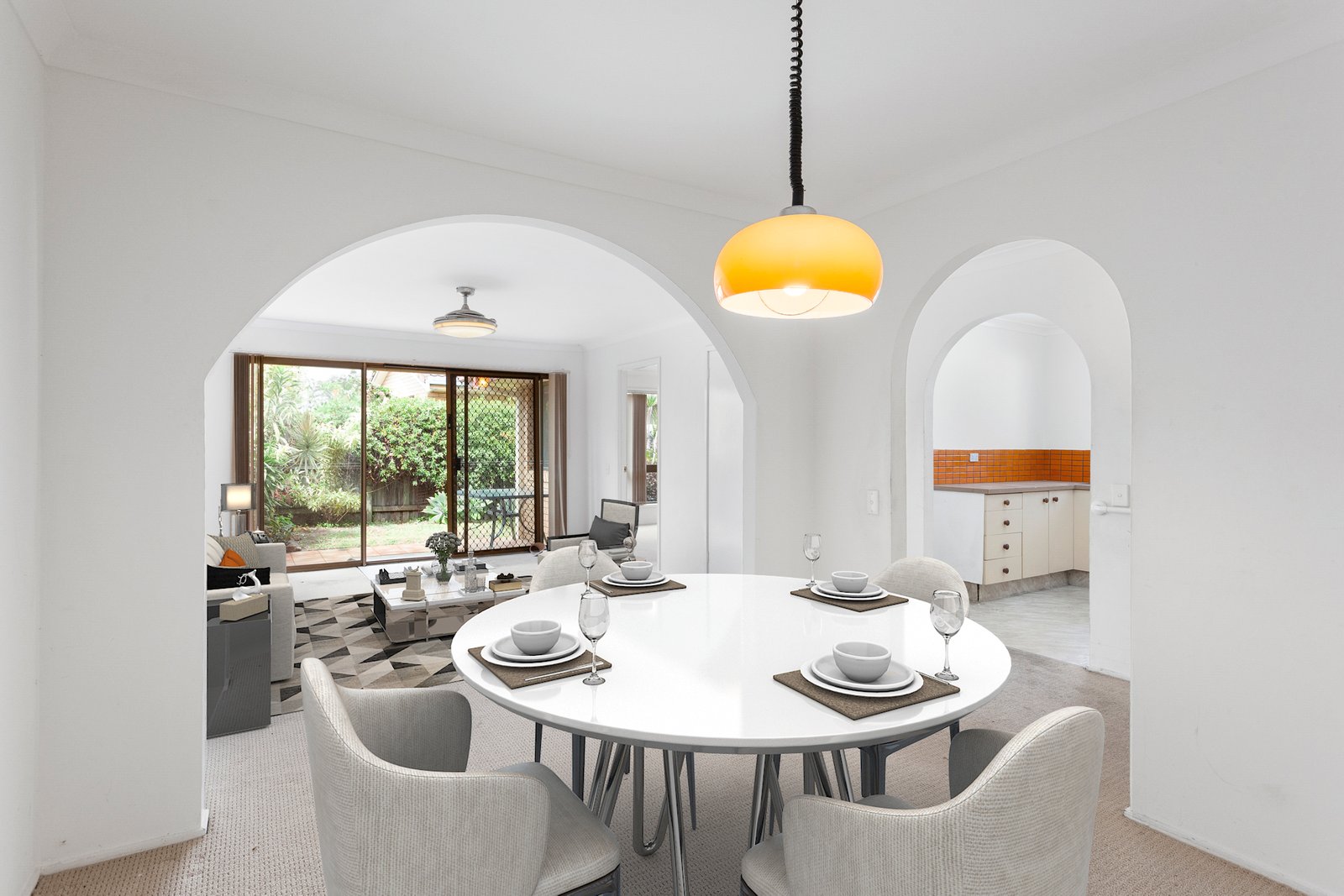 2/16 Peacock Place BURLEIGH WATERS 1