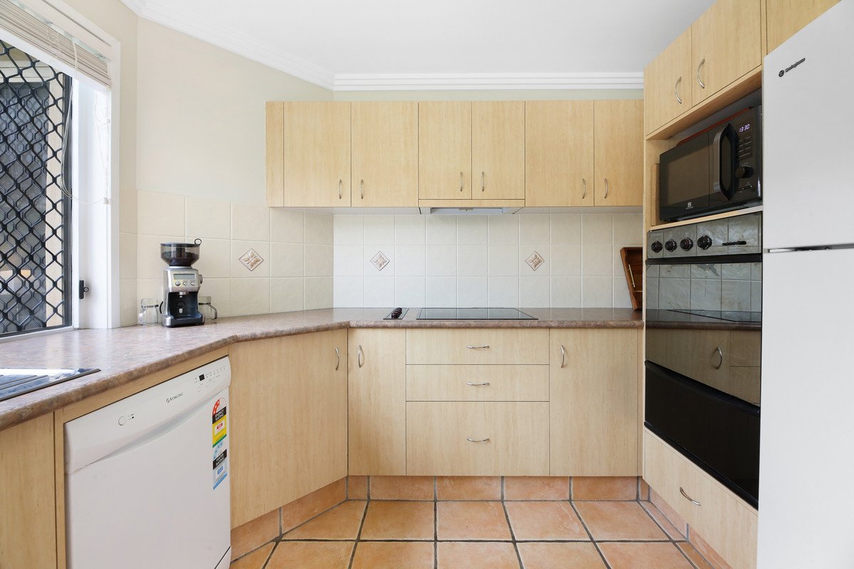 2/16 Randwick Court VARSITY LAKES 3