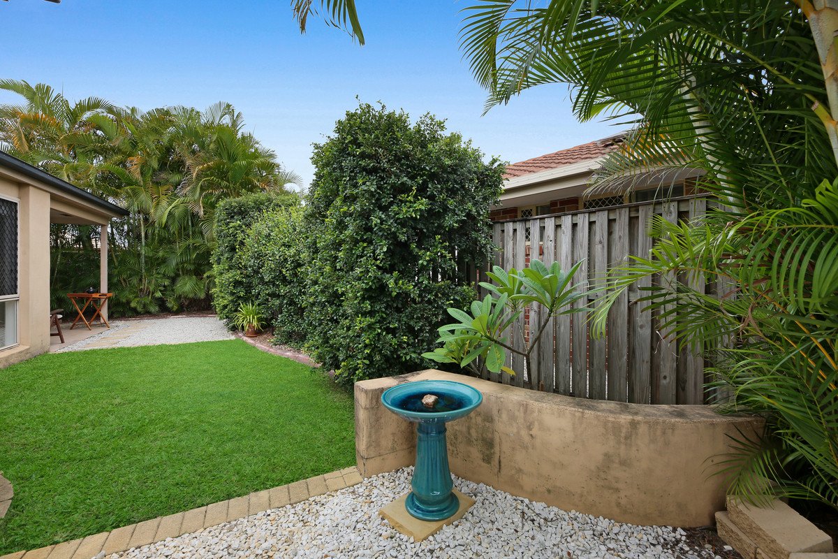 2/16 Randwick Court VARSITY LAKES 6