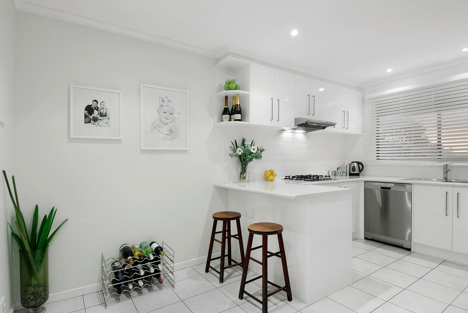 Gallery: 2/16 Sandford Street