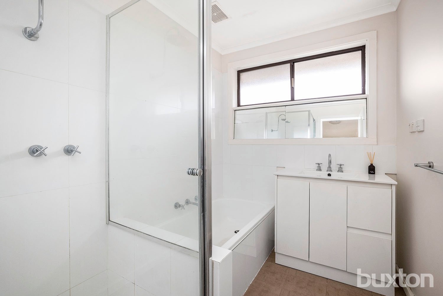 Gallery: 2/16 Sandford Street