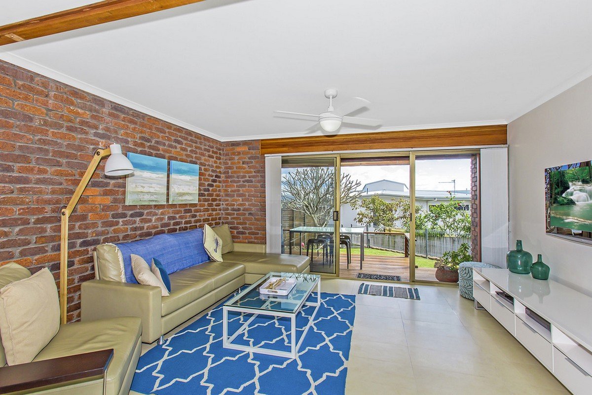2/16 Seaview Street KINGSCLIFF 3