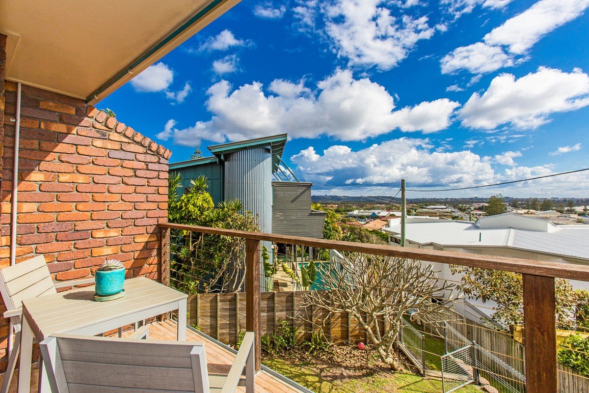 2/16 Seaview Street KINGSCLIFF 9