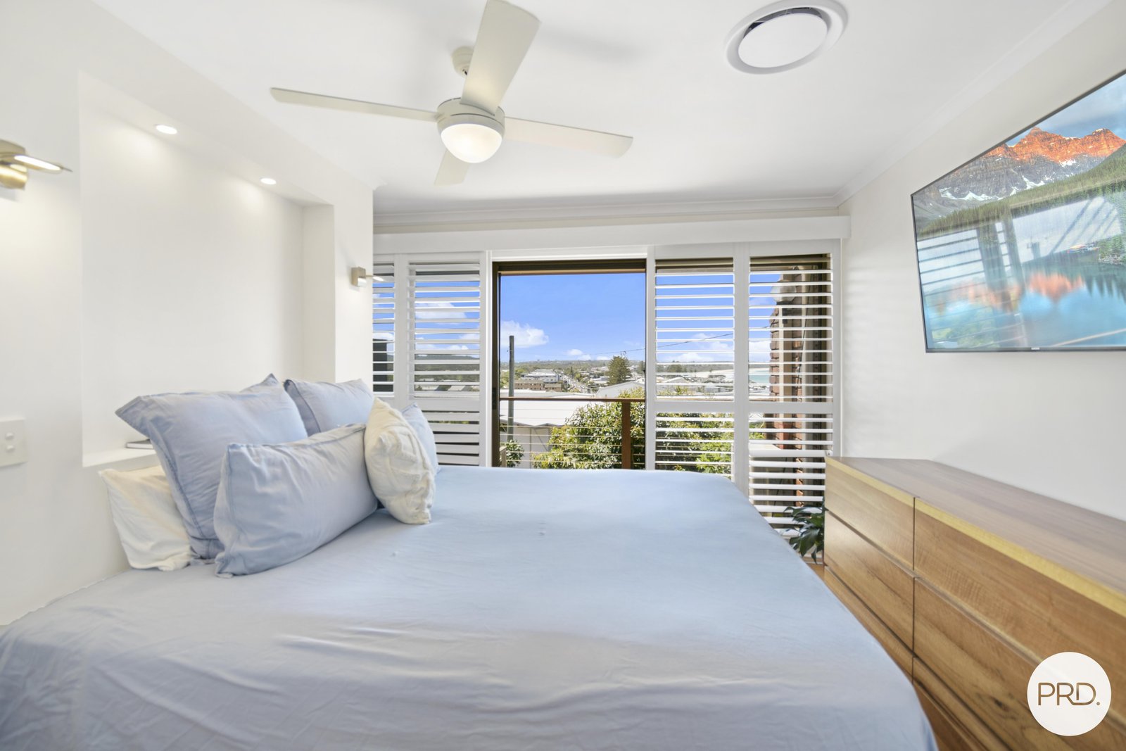 2/16 Seaview Street KINGSCLIFF 6