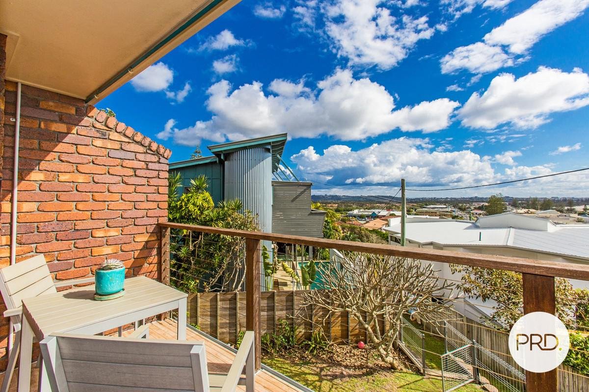 2/16 Seaview Street KINGSCLIFF 8