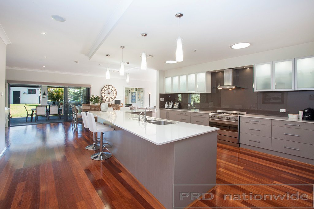 216 Somerset Drive THORNTON 12