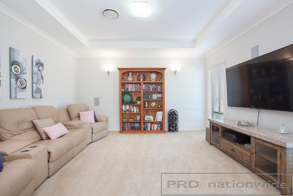 216 Somerset Drive THORNTON 17