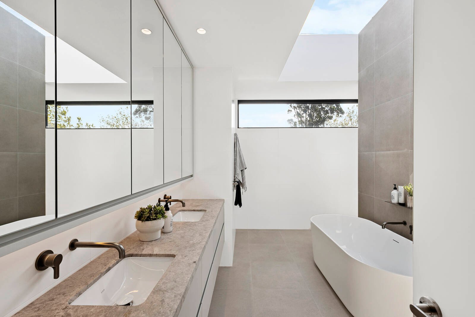 Real Estate and Property in 2/16 Vauxhall Road, Balwyn, VIC