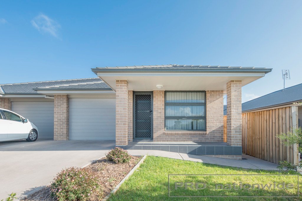 2/16 Warbler Ave  ABERGLASSLYN 1