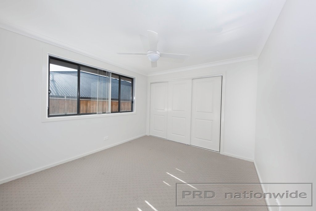 2/16 Warbler Ave  ABERGLASSLYN 10