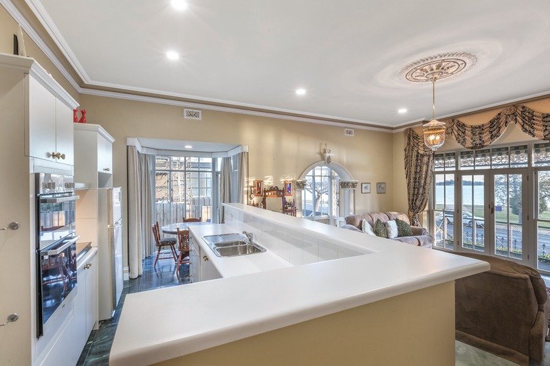 Gallery: 216 Wendouree Parade