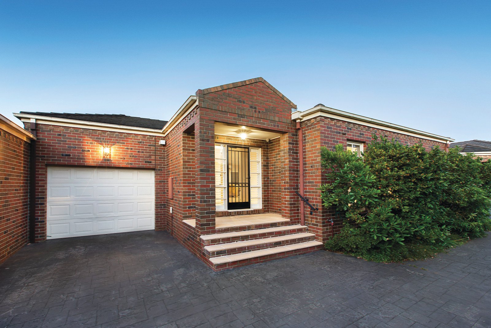 2/16 Westminster Street, Balwyn, VIC