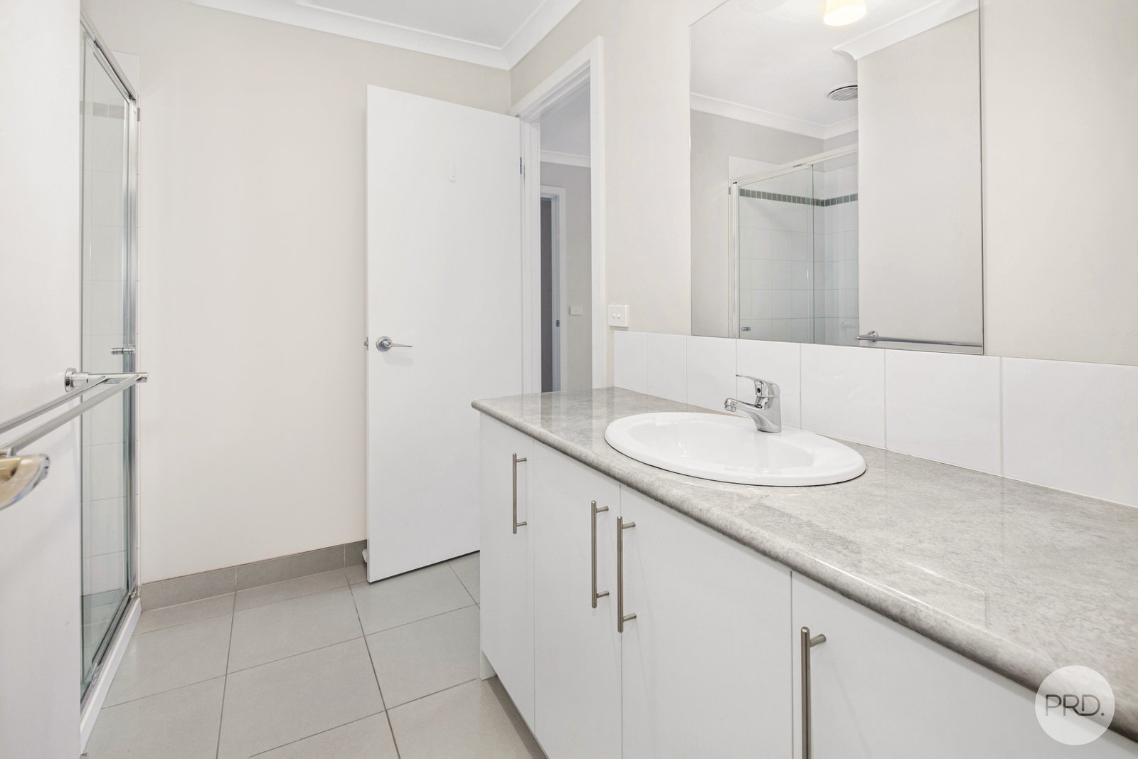 2/16 Whitehorse Road MOUNT CLEAR 8