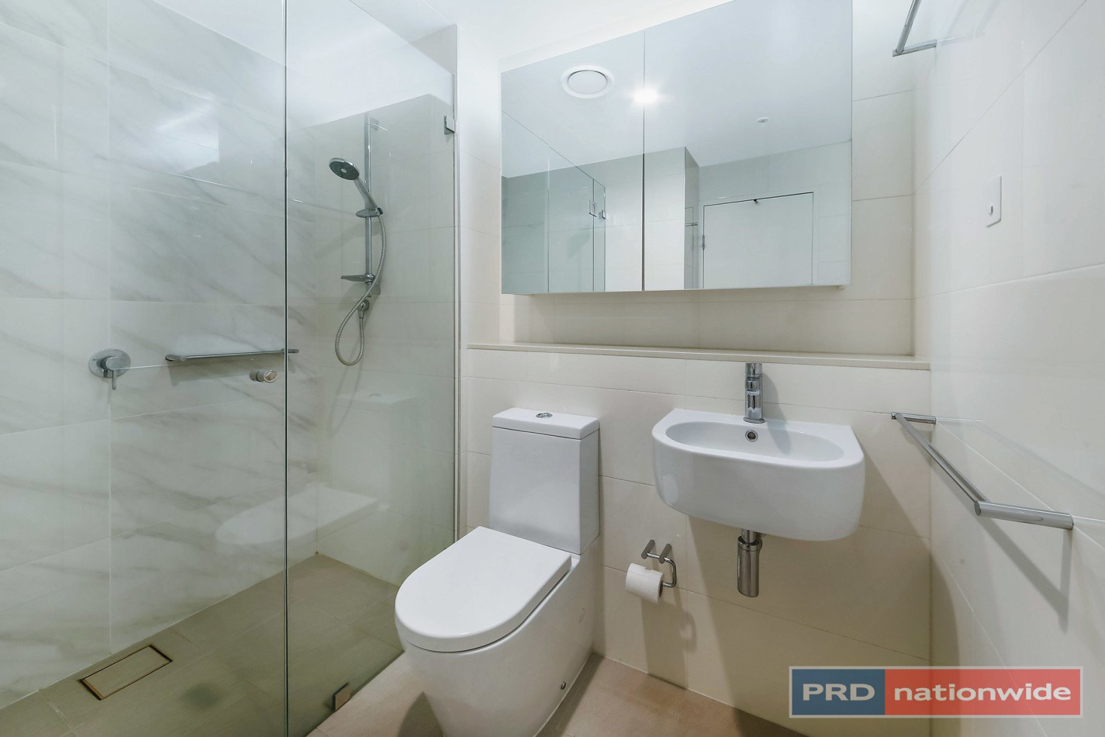 216/1B Pearl Street HURSTVILLE 3