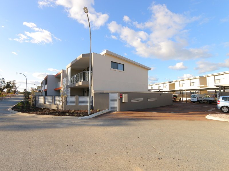 21/63 Mariposa Gardens SUCCESS 2