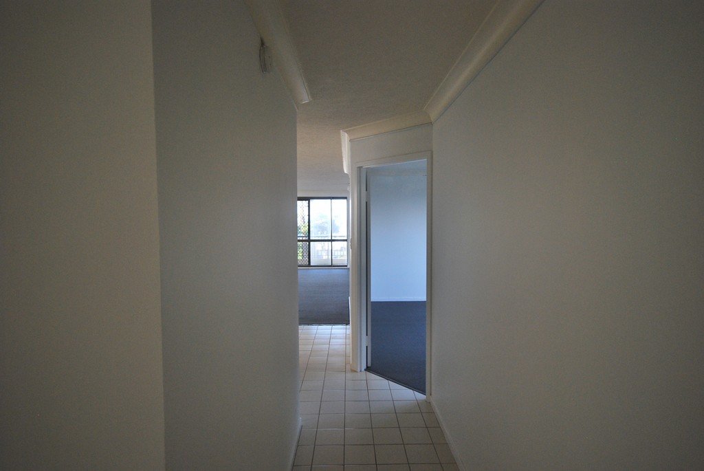 2/164 THE Esplanade BURLEIGH HEADS 10