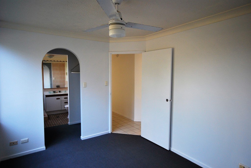 2/164 THE Esplanade BURLEIGH HEADS 13