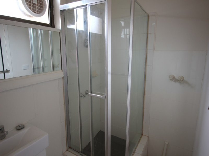 Gallery: 2/164 Warrigal Road