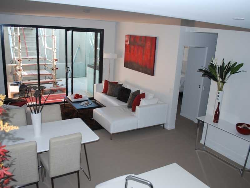 2/166 Bathurst Street HOBART 3
