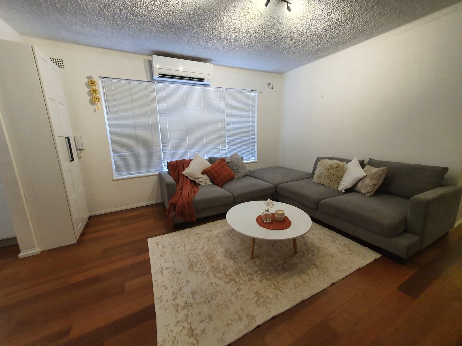 2/166 Russell Avenue DOLLS POINT 3