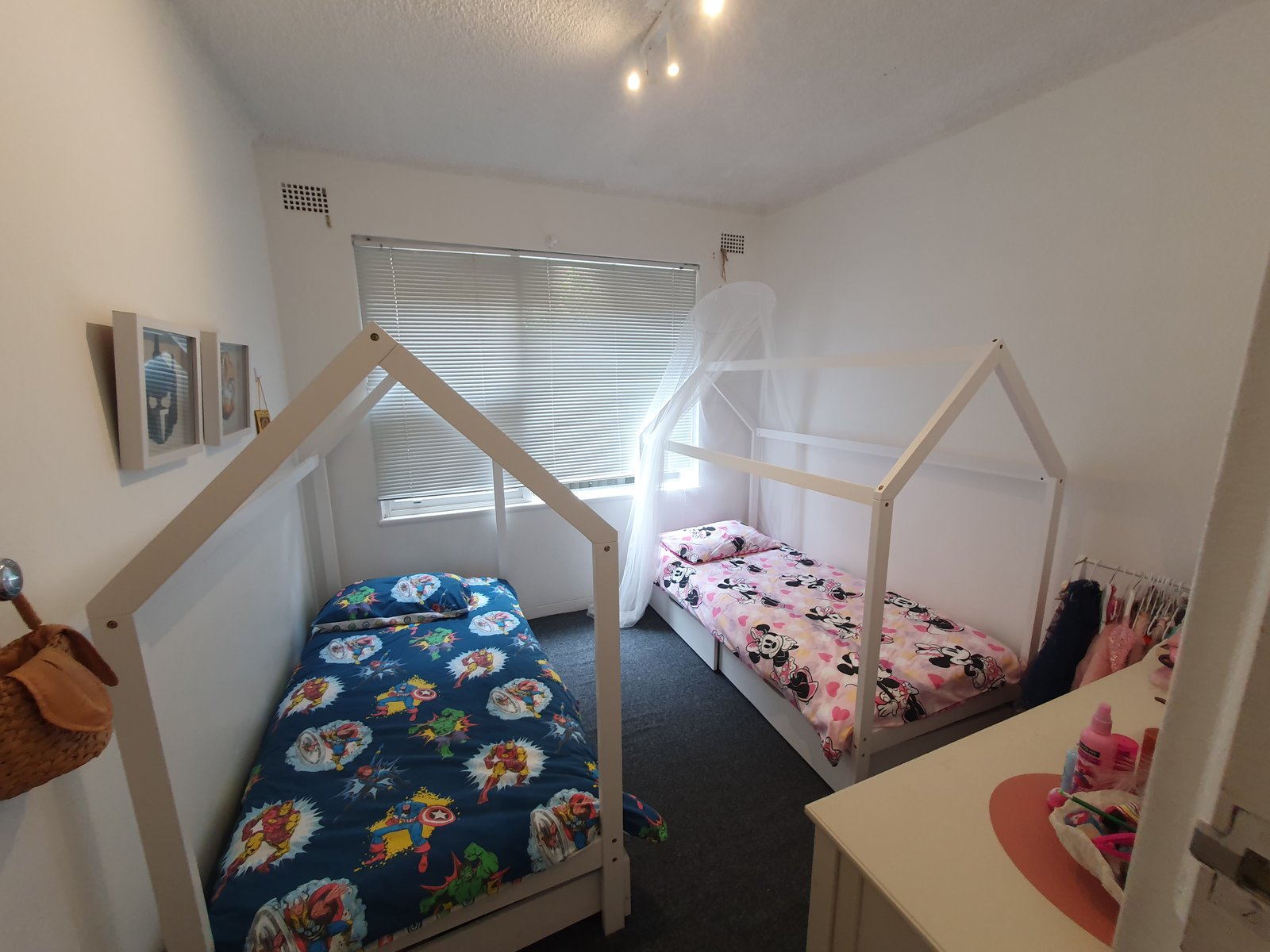 2/166 Russell Avenue DOLLS POINT 5