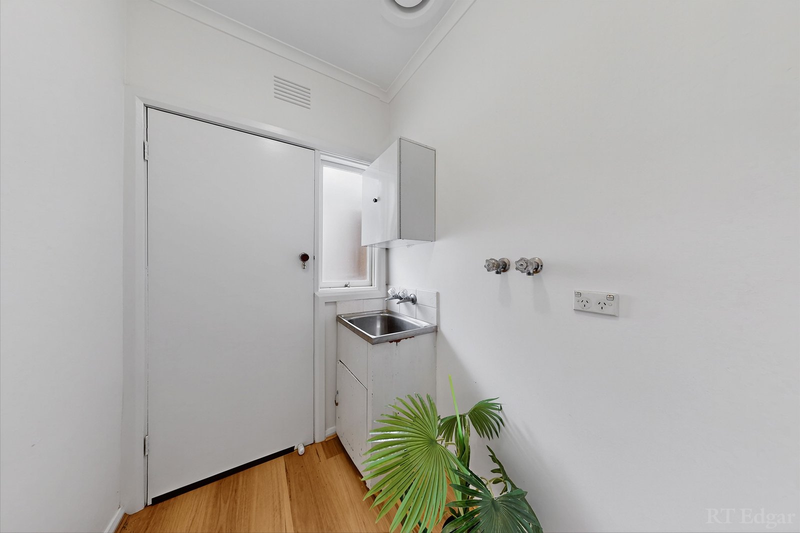 Real Estate and Property in 2/1679 Malvern Road, Glen Iris, VIC