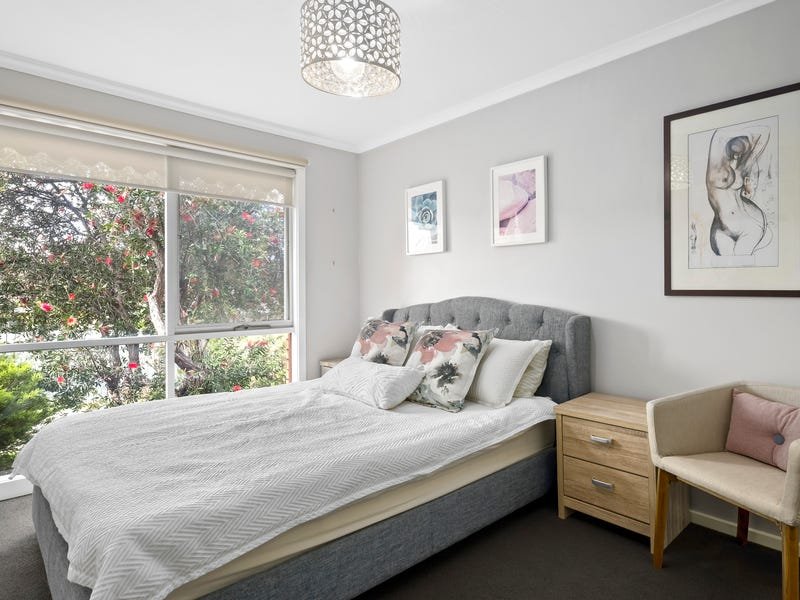 Real Estate and Property in 2/168 Hawdon Street, Heidelberg, VIC