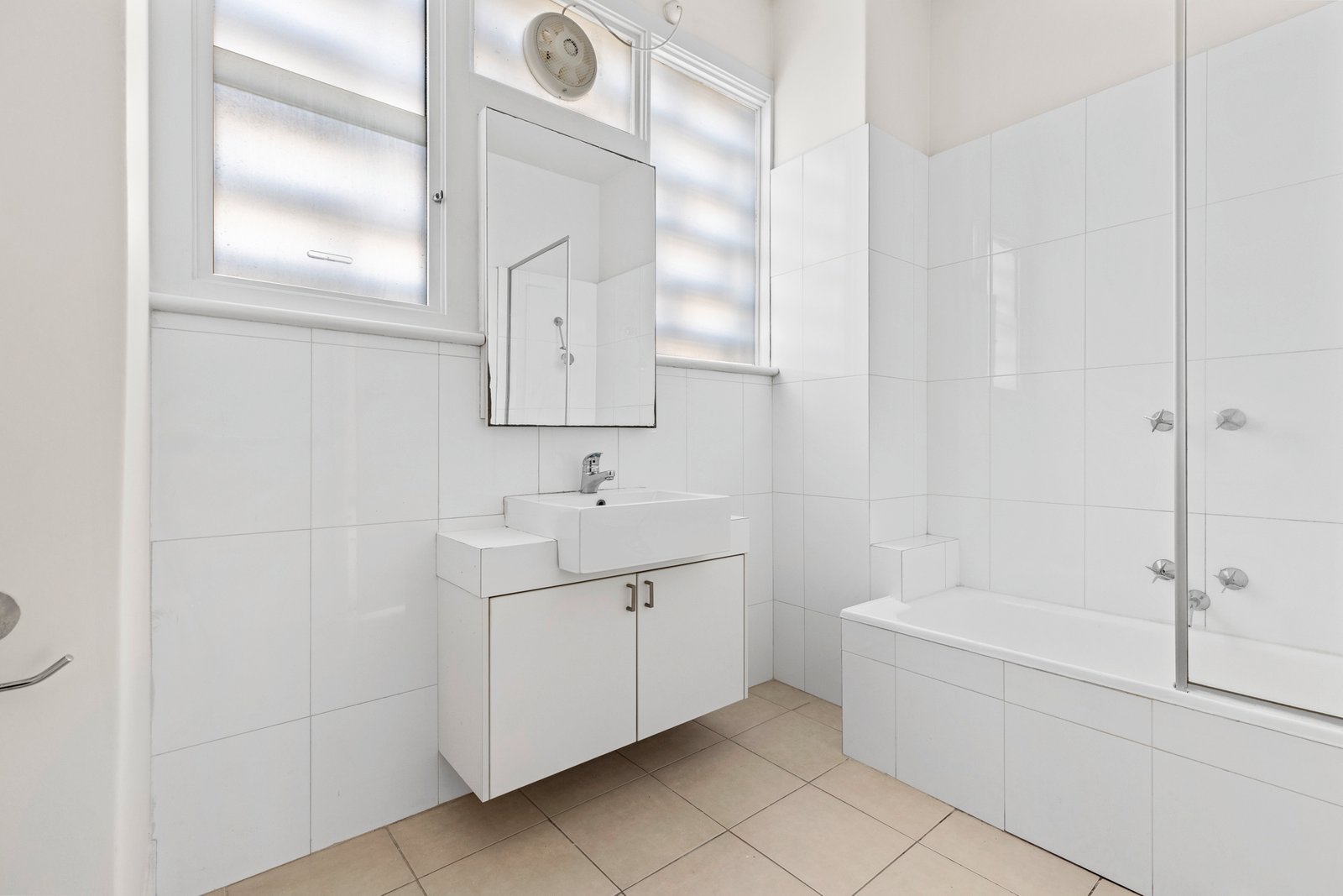 Gallery: 2/169 Hotham Street