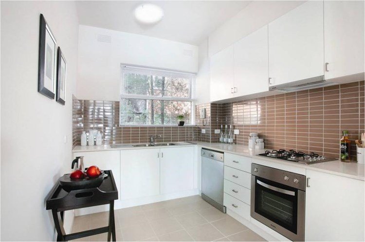 Gallery: 2/169 Hotham Street