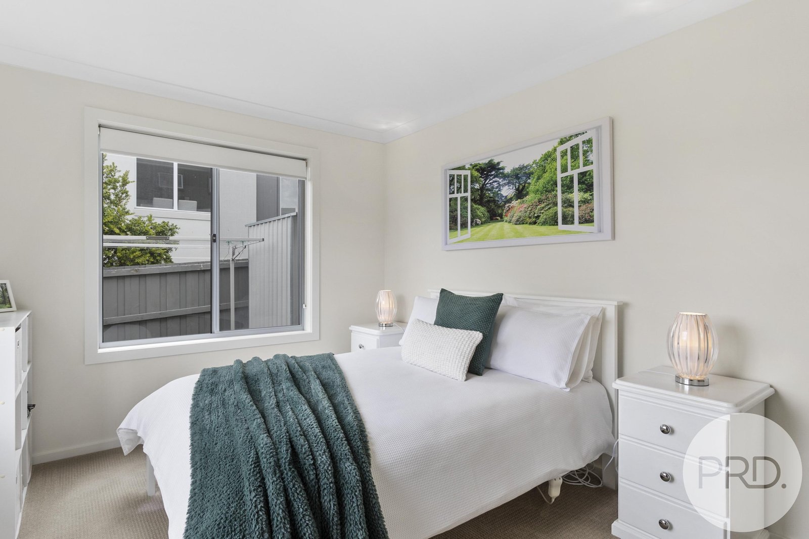 2/16A Suncrest Avenue LENAH VALLEY 26