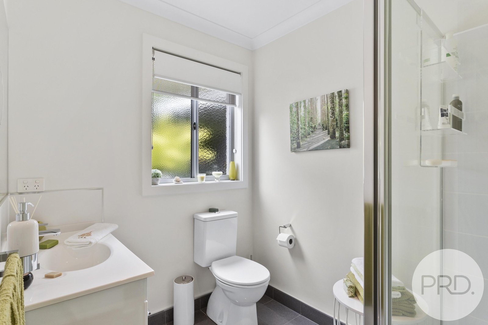 2/16A Suncrest Avenue LENAH VALLEY 27