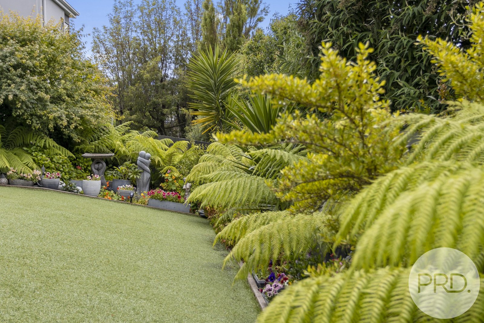 2/16A Suncrest Avenue LENAH VALLEY 29