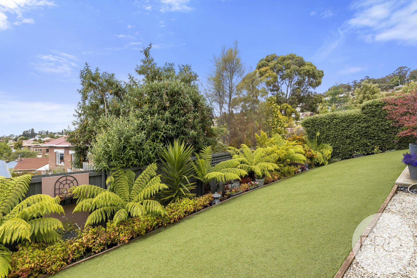 2/16A Suncrest Avenue LENAH VALLEY 32