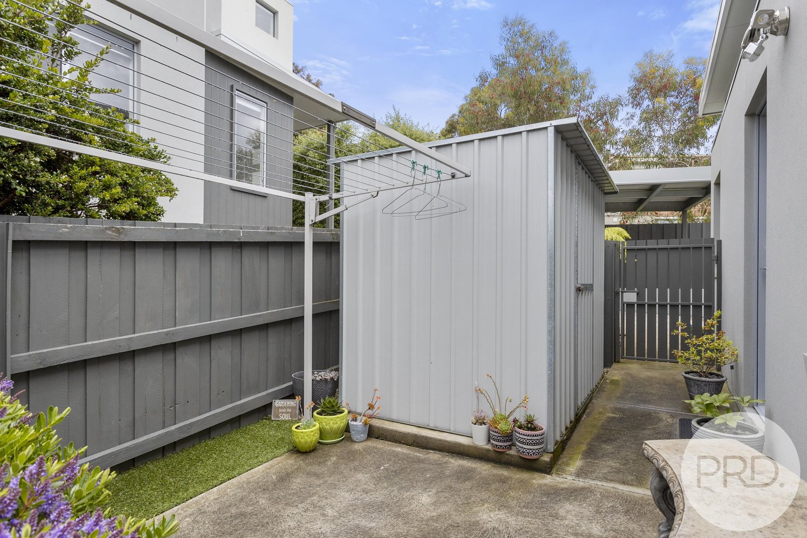 2/16A Suncrest Avenue LENAH VALLEY 34