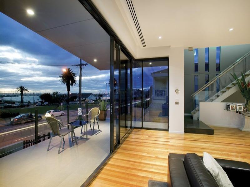 Gallery: 216a The Esplanade