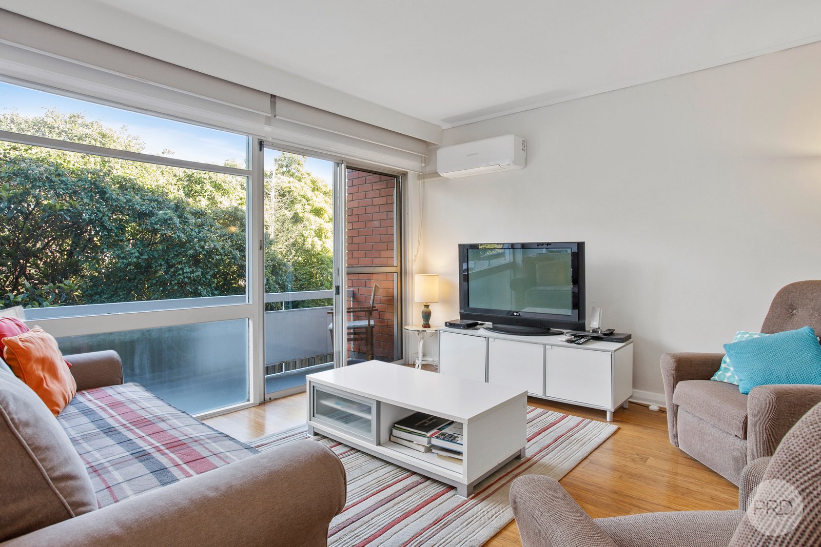 2/16B Stoke Street NEW TOWN 3